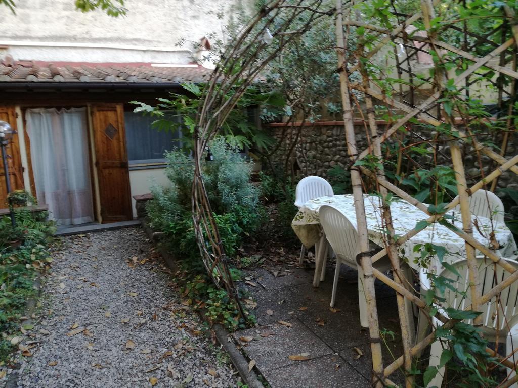 Affittacamere Casa Corsi ฟลอเรนซ์ ภายนอก รูปภาพ